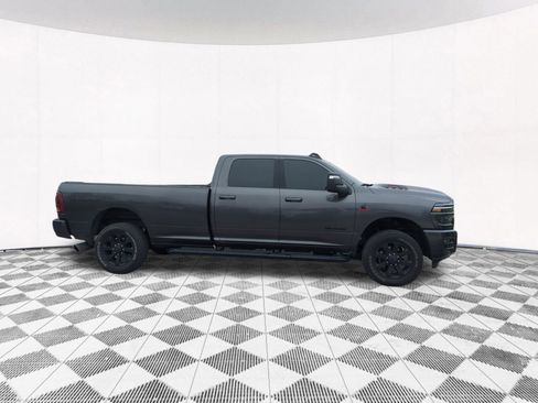 Used 2025 RAM 3500 Laramie image 7