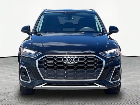 Used 2023 Audi Q5 2.0T Premium Plus w/ Premium Plus Package AWD/4WD image 3