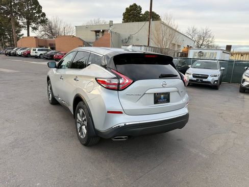Used 2018 Nissan Murano S image 5