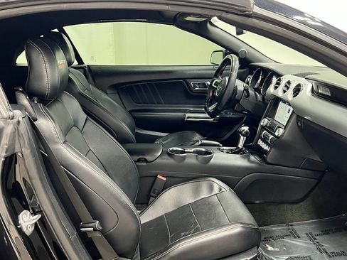 Used 2016 Ford Mustang GT Premium w/ Equipment Group 401A RWD image 33