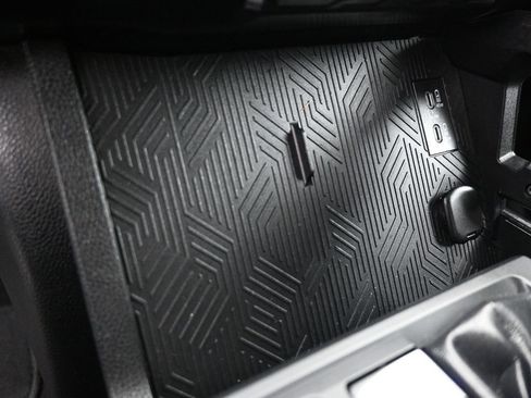 Used 2024 Toyota Tacoma TRD Off-Road image 17