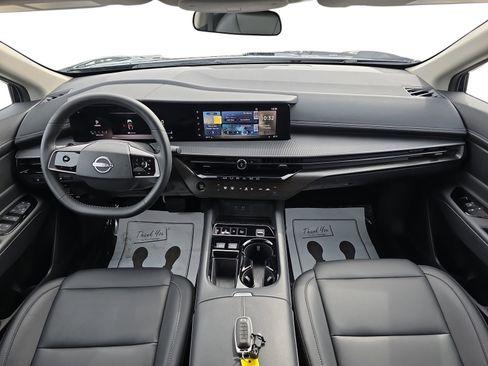 Used 2025 Nissan Murano SV image 9