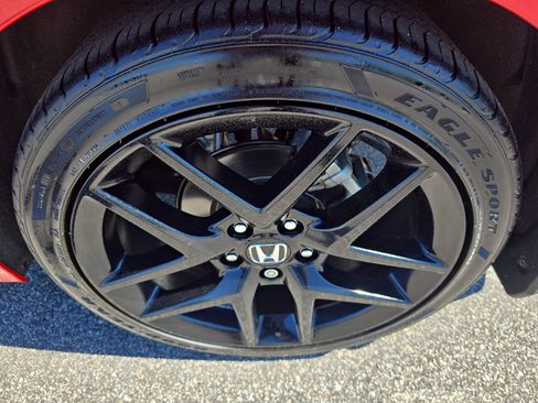 Used 2024 Honda Civic Sport image 31