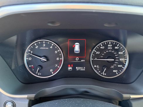 Certified 2023 Subaru Ascent Premium w/ Convenience Package image 11