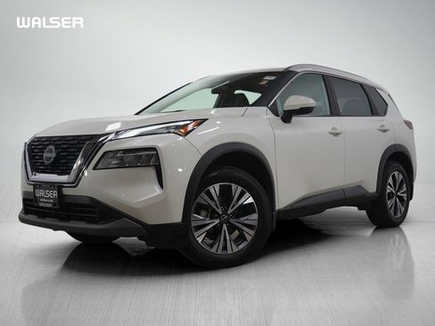 Used 2022 Nissan Rogue SV w/ SV Premium Package image 1