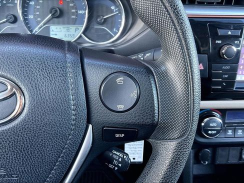 Used 2014 Toyota Corolla LE image 11
