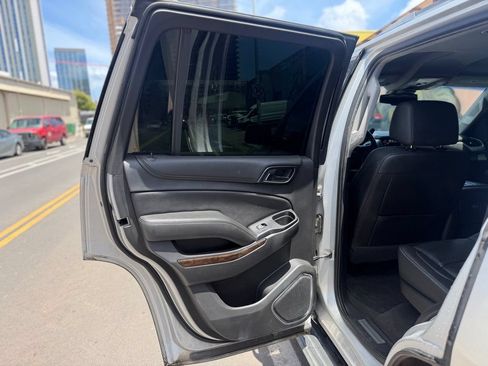 Used 2020 Chevrolet Tahoe LT RWD image 11