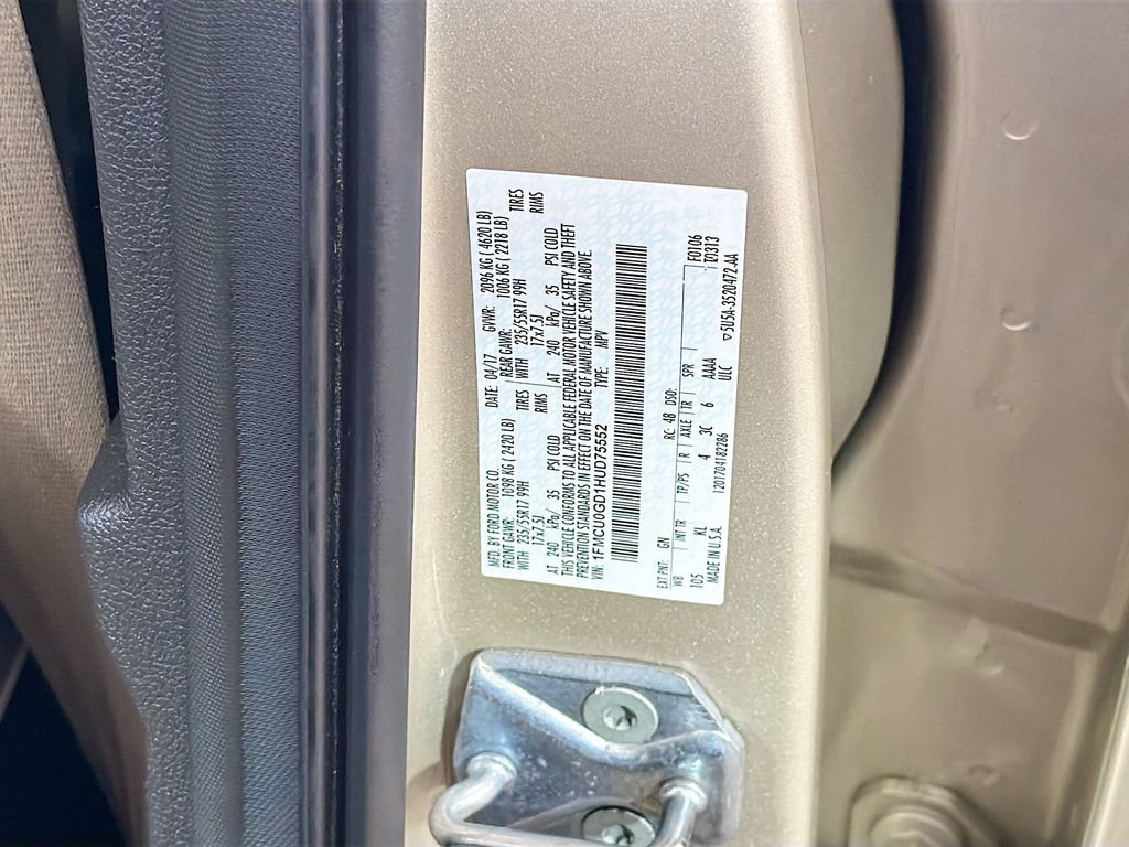 Used 2017 Ford Escape SE FWD image 31