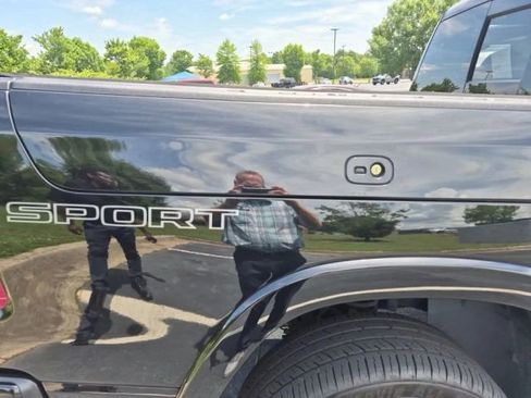 Used 2021 RAM 1500 Laramie RWD image 11