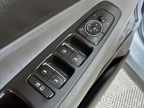 Used 2019 Hyundai Santa Fe SE image 17