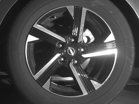 Used 2025 Nissan Sentra SV FWD image 16