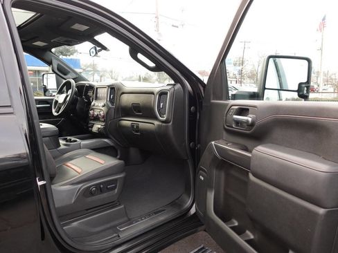 Used 2022 GMC Sierra 2500 AT4 w/ AT4 Preferred Package image 32