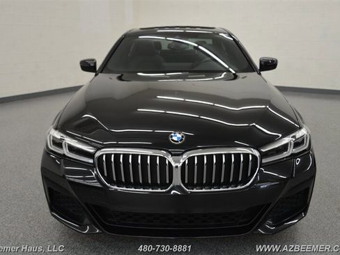 Used 2022 BMW 530i w/ M Sport Package image 5