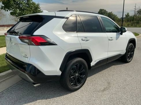 Used 2023 Toyota RAV4 SE AWD/4WD image 6
