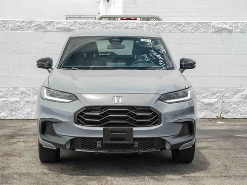Used 2024 Honda HR-V Sport image 2