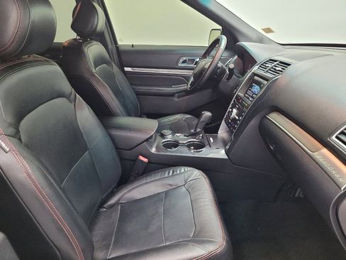 Used 2016 Ford Explorer Sport w/ Equipment Group 401A image 21