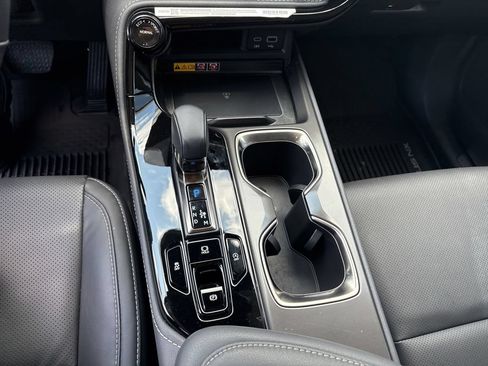 Used 2025 Lexus NX 250 FWD w/ Accessory Package (2T) image 18