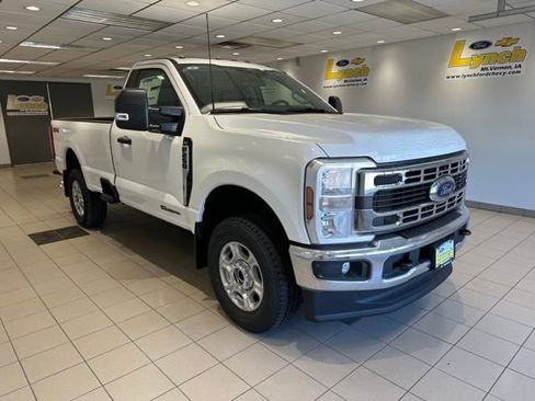 New 2025 Ford F250 XLT image 1