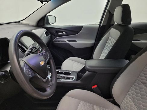 Used 2018 Chevrolet Equinox LS image 17