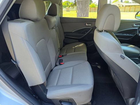 Used 2018 Hyundai Santa Fe SE FWD image 22