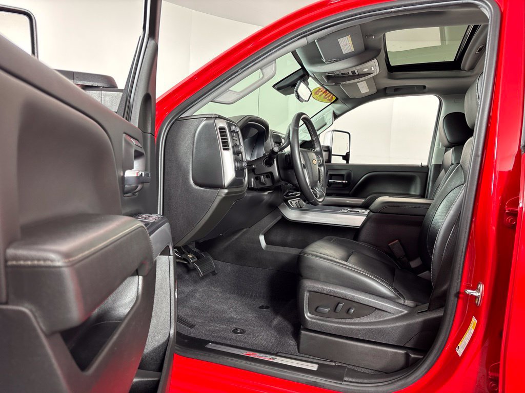 Used 2019 Chevrolet Silverado 2500 LTZ w/ Duramax Plus Package AWD/4WD image 27