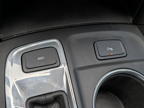 Used 2023 Chevrolet Equinox LT AWD/4WD image 27