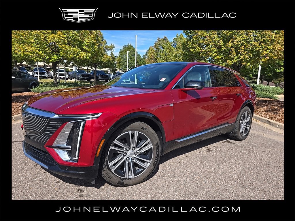 Used 2024 Cadillac Lyriq Luxury AWD/4WD image 1