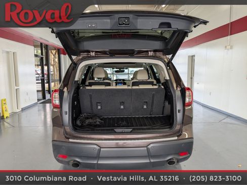 Used 2021 Subaru Ascent Limited w/ Technology Package image 12