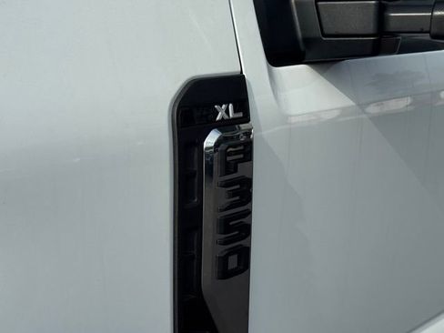 New 2026 Ford F350 XL w/ XL Chrome Package image 7
