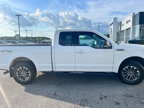 Used 2018 Ford F150 XLT w/ Equipment Group 302A Luxury AWD/4WD image 16