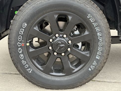 New 2026 RAM 2500 Laramie AWD/4WD image 9