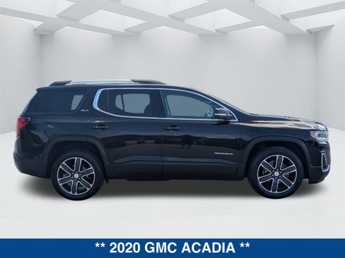 Used 2020 GMC Acadia SLT w/ Driver Alert Package II FWD image 4