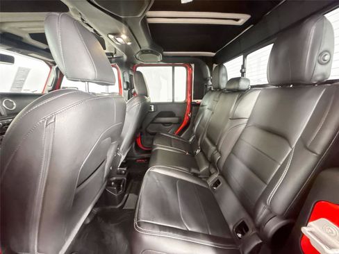 Used 2020 Jeep Gladiator Overland image 36
