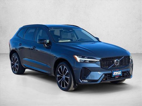 Used 2023 Volvo XC60 B5 Ultimate w/ Protection Package Premier image 3