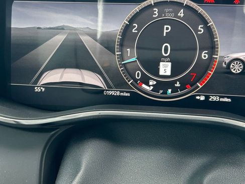 Used 2024 Jaguar F-PACE R-Dynamic S image 40