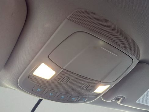 Certified 2017 Ford Fusion SE w/ Fusion SE Technology Package image 23