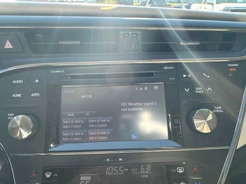 Used 2016 Toyota Avalon Limited image 17