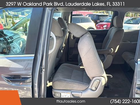 Used 2014 Honda Odyssey LX image 21