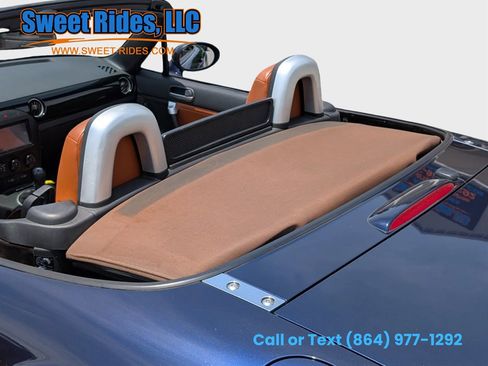 Used 2008 MAZDA MX-5 Miata Grand Touring RWD image 11