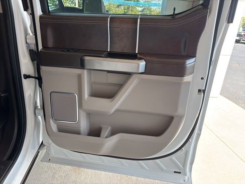 Used 2019 Ford F250 Limited image 29