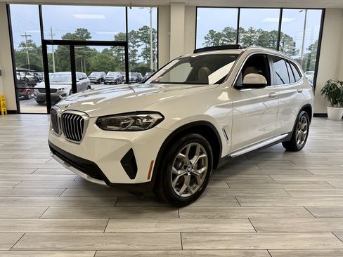 Used 2022 BMW X3 sDrive30i w/ Convenience Package RWD image 3