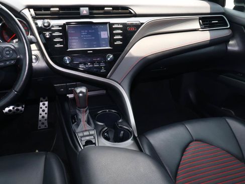 Used 2020 Toyota Camry TRD FWD image 11