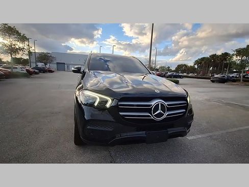 Used 2020 Mercedes-Benz GLE 450 4MATIC w/ Premium Package image 38