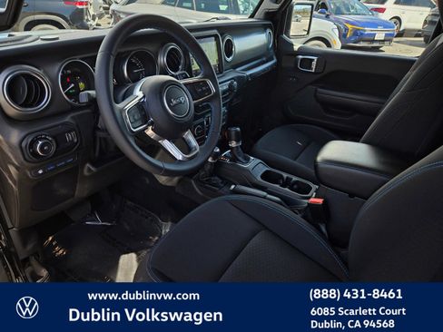Used 2023 Jeep Wrangler Unlimited Rubicon 4xe AWD/4WD image 10