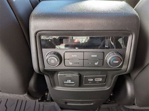 Used 2023 GMC Acadia AT4 w/ Technology Package image 27