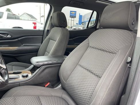 Used 2019 GMC Acadia SLE w/ Driver Alert Package I image 17