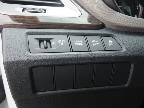 Used 2017 Hyundai Santa Fe Sport FWD image 26
