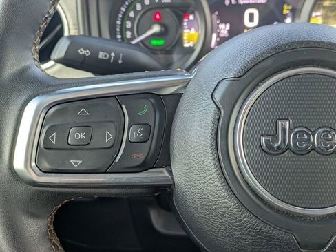 Used 2024 Jeep Wrangler Unlimited Sahara image 19