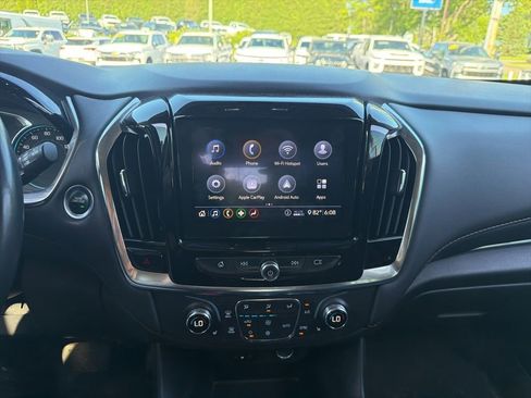 Used 2021 Chevrolet Traverse LT AWD/4WD image 11