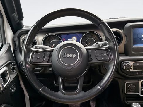 Used 2021 Jeep Wrangler Unlimited Sport image 12